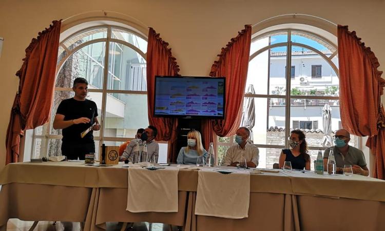 Al via il "Settempeda bike tour": 100 chilometri tra sentieri e scenari mozzafiato Al via il "Settempeda bike tour": 100 chilometri tra sentieri e scenari mozzafiato
