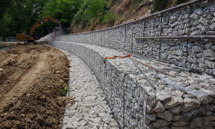 Dissesto idrogeologico lungo il Potenza, terminati i lavori in zona Ponte Sant'Antonio