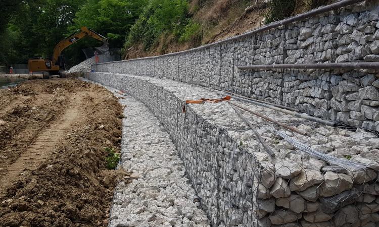 Dissesto idrogeologico lungo il Potenza, terminati i lavori in zona Ponte Sant'Antonio