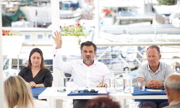 Civitanova, nasce il comitato in difesa del porto: "Sbagliata la privatizzazione" Civitanova, nasce il comitato in difesa del porto: "Sbagliata la privatizzazione"