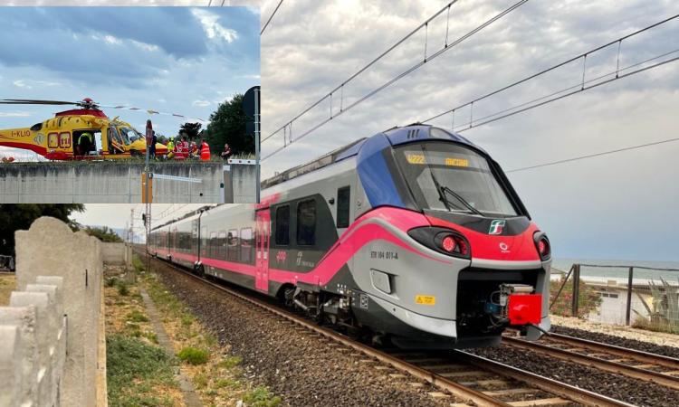 Porto Potenza, urtato dal treno mentre attraversa i binari: soccorso in eliambulanza (FOTO)