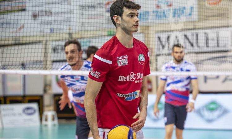 Med Store Macerata, conferma per lo schiacciatore Stefano Ferri