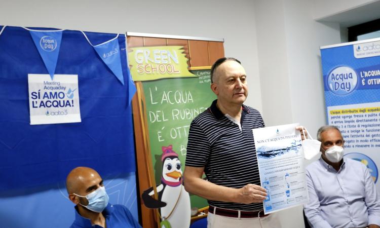 "Consumiamo più acqua rispetto a quella che la natura riesce a produrre": l’allarme di AATO 3 Macerata "Consumiamo più acqua rispetto a quella che la natura riesce a produrre": l’allarme di AATO 3 Macerata