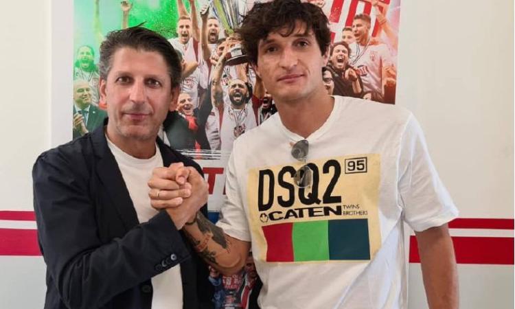 Ancona Matelica - Nuovo rinforzo per la mediana: ingaggiato Andrea Delcarro Ancona Matelica - Nuovo rinforzo per la mediana: ingaggiato Andrea Delcarro