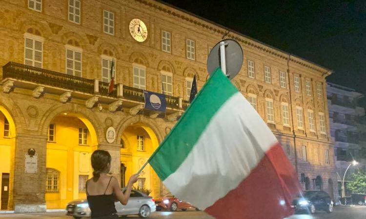 Civitanova, finale degli Europei al Varco sul mare: maxischermo per Italia-Inghilterra