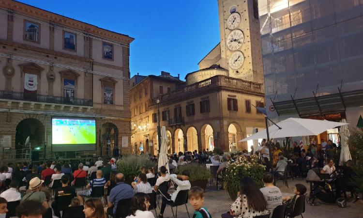 Tolentino, maxi schermo in Piazza per la finale degli Europei