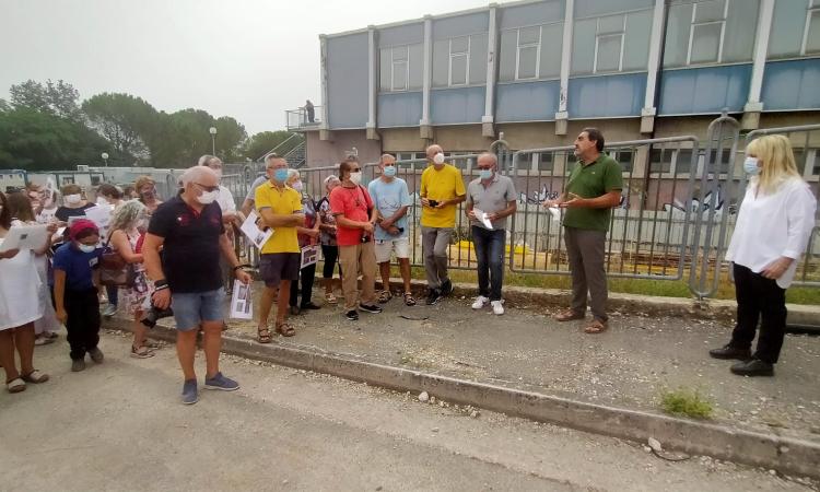 Aperto il cantiere dell'area che ospiterà il nuovo edificio del Divini: "ora accelerare i lavori" Aperto il cantiere dell'area che ospiterà il nuovo edificio del Divini: "ora accelerare i lavori"