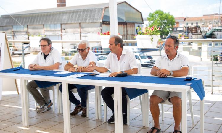 Civitanova, raccolta firme contro il progetto Eurobuilding. Santoni: "sì ad un piano ad iniziativa pubblica"