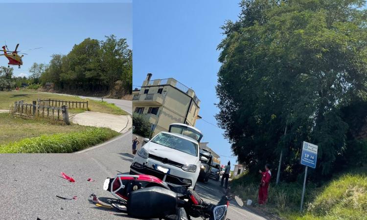 Montecosaro, auto contro scooter: feriti due 17enni. Uno trasferito a Torrette in eliambulanza (Video e Foto)