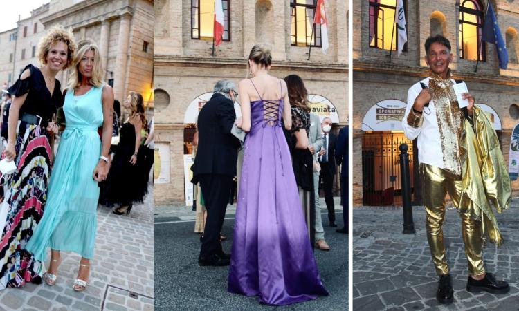 Macerata, grande stile allo Sferisterio per la prima dell'Aida: i look più belli e stravaganti (FOTO)