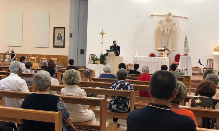 Truffe agli anziani: continua la campagna prevenzione dei carabinieri durante le messe Truffe agli anziani: continua la campagna prevenzione dei carabinieri durante le messe