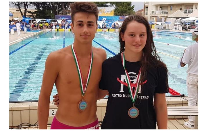 Centro Nuoto Macerata, gran finale di stagione: titoli regionali e medaglie per Esordienti e Senior Centro Nuoto Macerata, gran finale di stagione: titoli regionali e medaglie per Esordienti e Senior