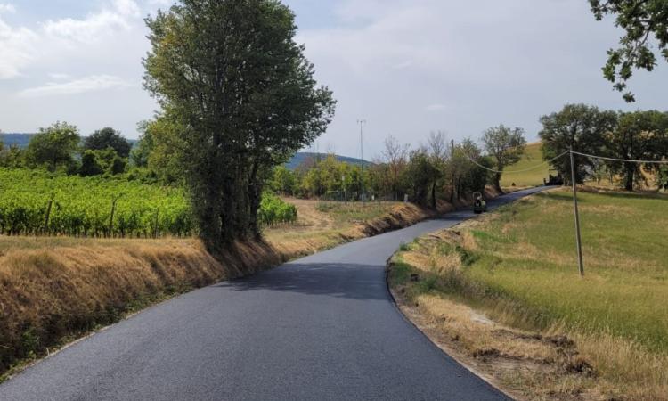 San Severino, nuovo asfalto per la strada che porta a Carpignano: lavori da 100mila euro