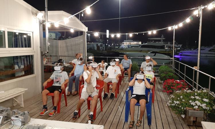 Civitanova, alla scoperta dello spazio con i visori: grande successo per l'iniziativa Civitanova, alla scoperta dello spazio con i visori: grande successo per l'iniziativa