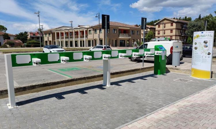 Nuove colonnine di ricarica per mezzi elettrici in cinque comuni del maceratese Nuove colonnine di ricarica per mezzi elettrici in cinque comuni del maceratese