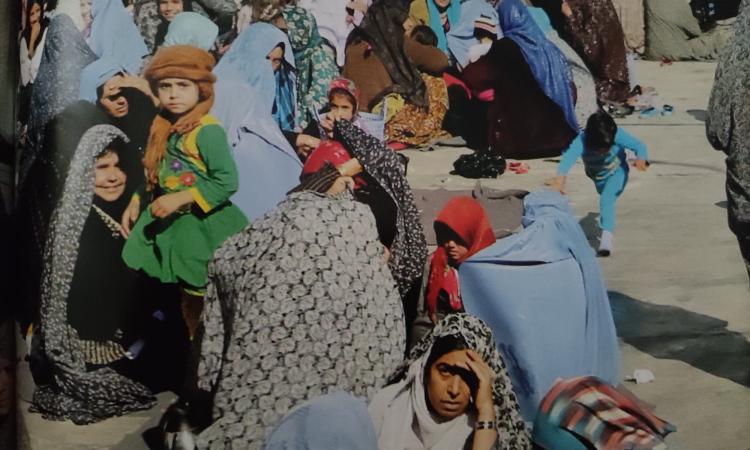 Il terrore delle donne afghane: la realtà a Kabul è già insostenibile