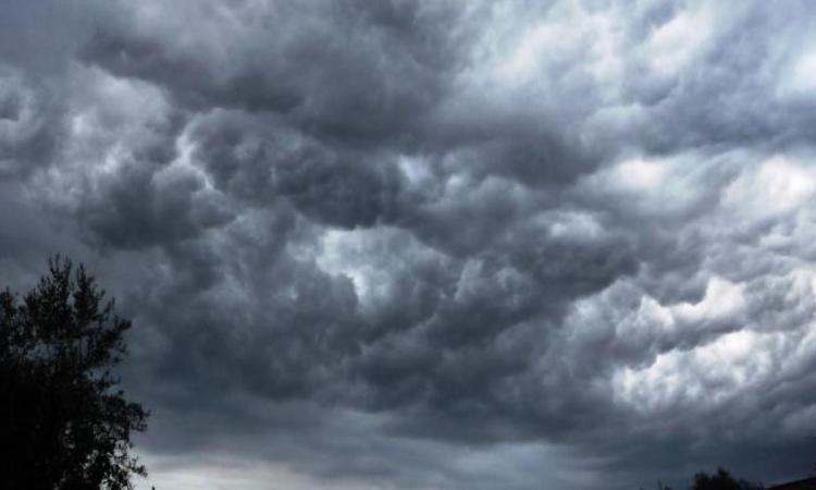 Temporali fino a martedì nelle Marche, ma il freddo ha le ore contate: in arrivo nuovo anticiclone Temporali fino a martedì nelle Marche, ma il freddo ha le ore contate: in arrivo nuovo anticiclone