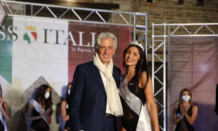 Macerata, assegnato il titolo di Miss Eleganza Marche: vince la 19enne Milena Masci (FOTO)