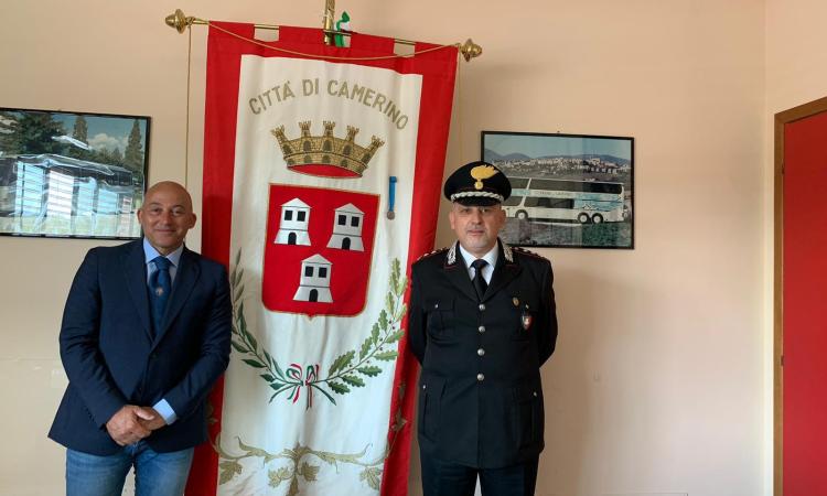 Camerino, il colonnello Grasso ricevuto in Comune: "Grazie per ciò che ha fatto per il territorio"