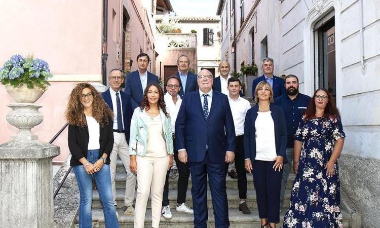Presentata la lista "Castelraimondo il futuro" con Patrizio Leonelli candidato sindaco Presentata la lista "Castelraimondo il futuro" con Patrizio Leonelli candidato sindaco