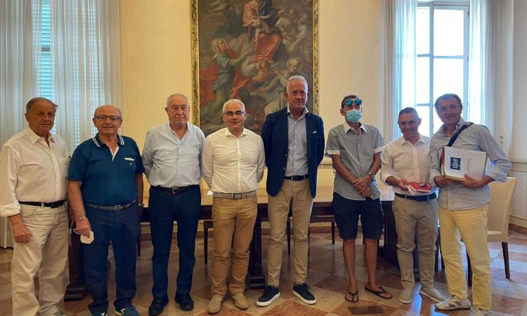 Da San Claudio a Civitanova, al via la pedalata lungo la Ciclovia 77: tra santuari e abbazie Da San Claudio a Civitanova, al via la pedalata lungo la Ciclovia 77: tra santuari e abbazie