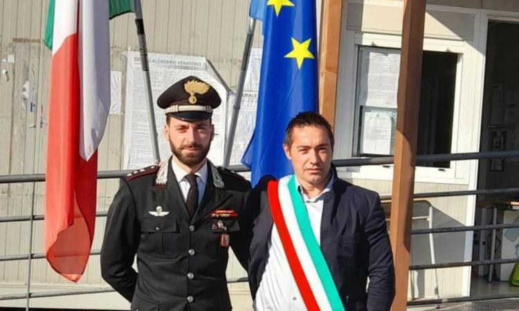 Pieve Torina, il sindaco Gentilucci saluta il capitano Cara: lascerà la Compagnia di Camerino