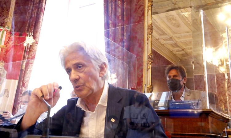 Parcaroli si commuove per la famiglia Canullo e difende la vicesindaco: "Ha fatto ciò che poteva" Parcaroli si commuove per la famiglia Canullo e difende la vicesindaco: "Ha fatto ciò che poteva"