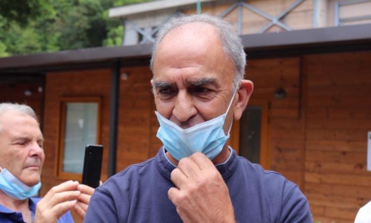Ussita, Guido Rossi: "Consegnate due petizioni con oltre 600 firme di cittadini, ma Bernardini muta" Ussita, Guido Rossi: "Consegnate due petizioni con oltre 600 firme di cittadini, ma Bernardini muta"
