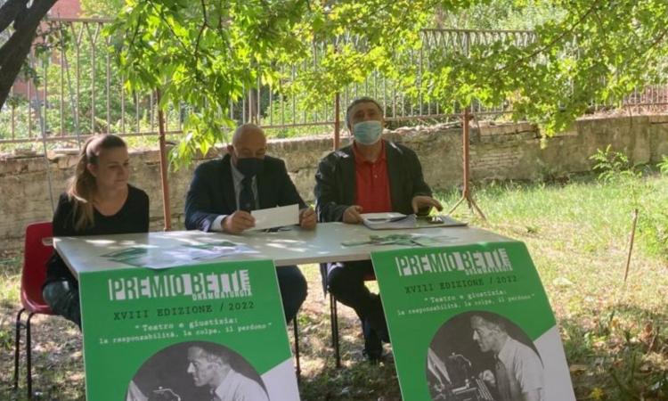 Camerino, ritorna nel 2022 il "Premio Ugo Betti": anche le scuole coinvolte, ecco le novità Camerino, ritorna nel 2022 il "Premio Ugo Betti": anche le scuole coinvolte, ecco le novità