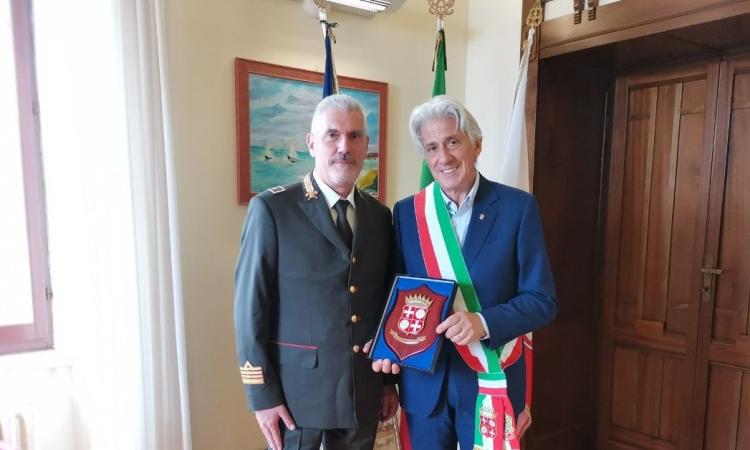 Macerata, cambio al vertice dei vigili del fuoco: a Giangiobbe subentra Caprarelli Macerata, cambio al vertice dei vigili del fuoco: a Giangiobbe subentra Caprarelli