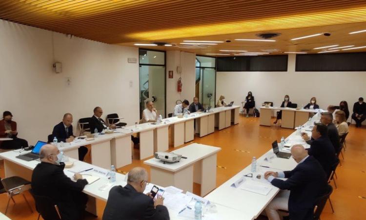 Confindustria, tra caro prezzi dei materiali e macerie private: incontro sulla ricostruzione post-sisma Confindustria, tra caro prezzi dei materiali e macerie private: incontro sulla ricostruzione post-sisma