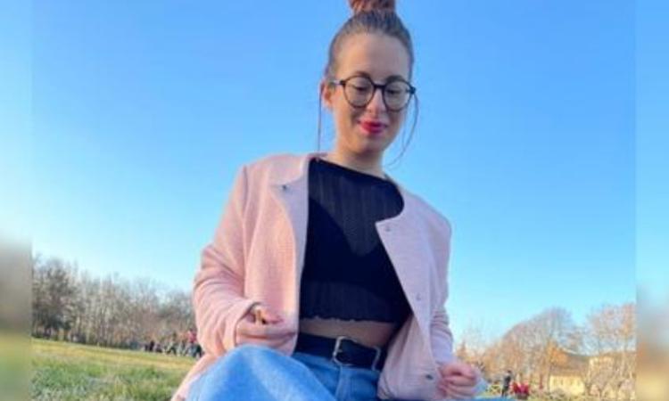 Se ne va a soli 20 anni per un aneurisma: lutto cittadino a Pollenza per la morte di Irene Emili