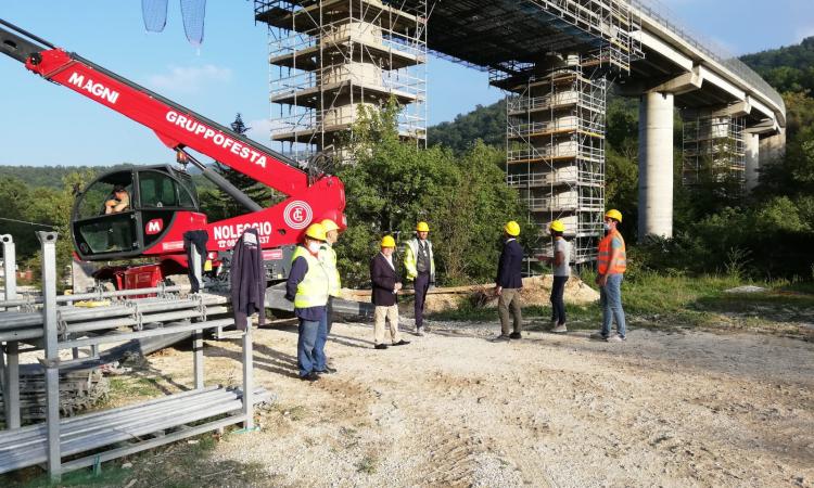 Cingoli, sopralluogo sul viadotto Castreccioni: intervento da oltre 4 milioni di euro Cingoli, sopralluogo sul viadotto Castreccioni: intervento da oltre 4 milioni di euro