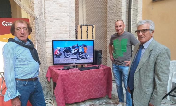 San Severino, viaggi in moto in giro per il mondo: Ulissi presenta il suo libro  dedicato al Caucaso