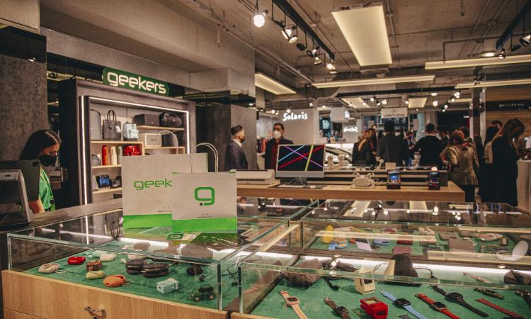 Med Group: partnership con Coin per l'apertura di un corner Geekers Med Group: partnership con Coin per l'apertura di un corner Geekers