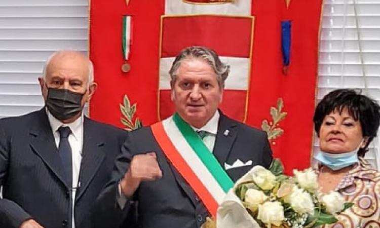 Tolentino, 50 anni di matrimonio per i coniugi Scattolini: cerimonia con il sindaco