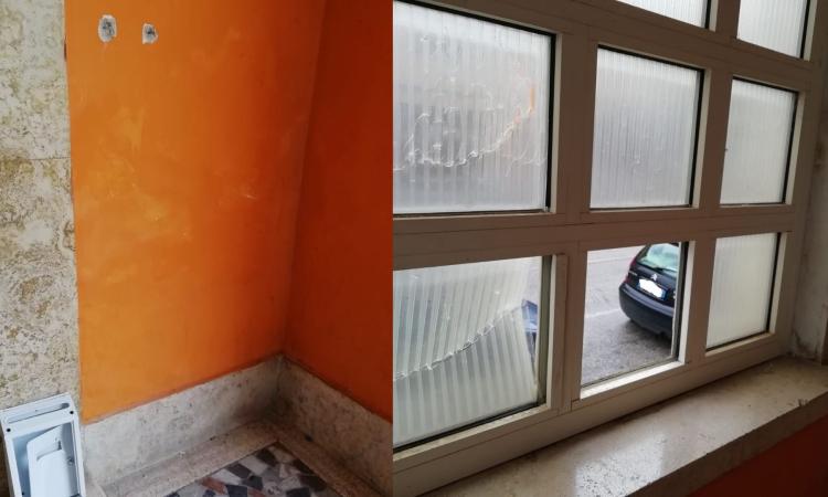 San Severino, vandali in azione nelle scuole: scatta l'ordinanza anti bivacchi. Multe fino a 500 euro