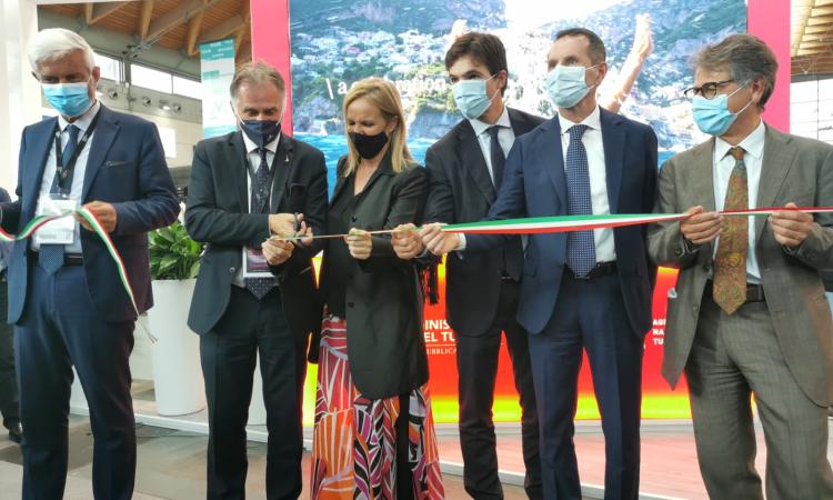 Incontro a Rimini con gli operatori marchigiani del turismo per Acquaroli: "Numeri in ripresa nel 2021"