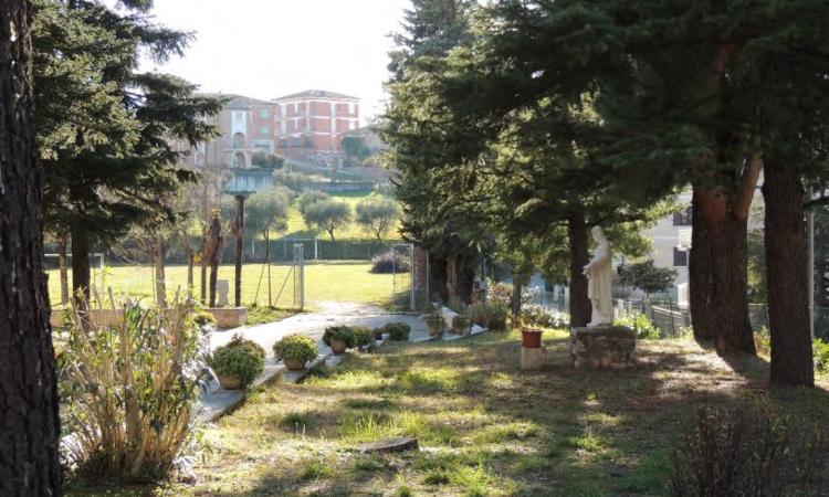 Mogliano, due gruppi consiliari contro la nuova casa di riposo: "ingiusta spoliazione del Santuario"
