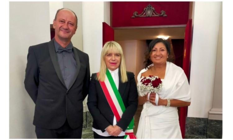 San Severino, Stefano e Cintya dicono sì: primo matrimonio civile per il sindaco dopo la riconferma