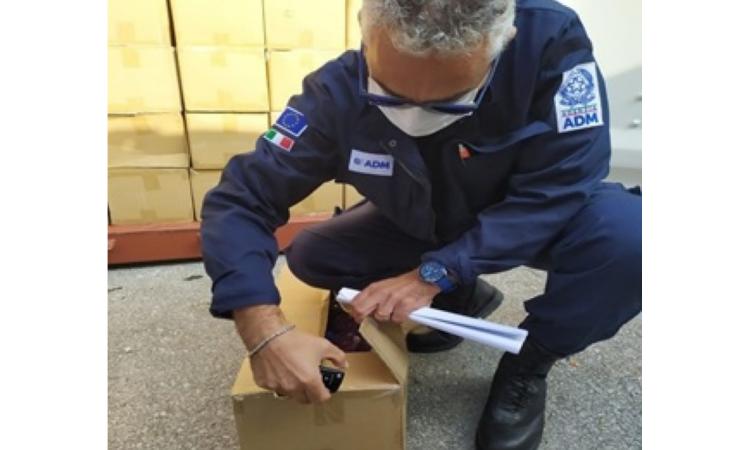 Manca l'indicazione di origine: maxi sequestro ad Ancona di batterie di origine cinese