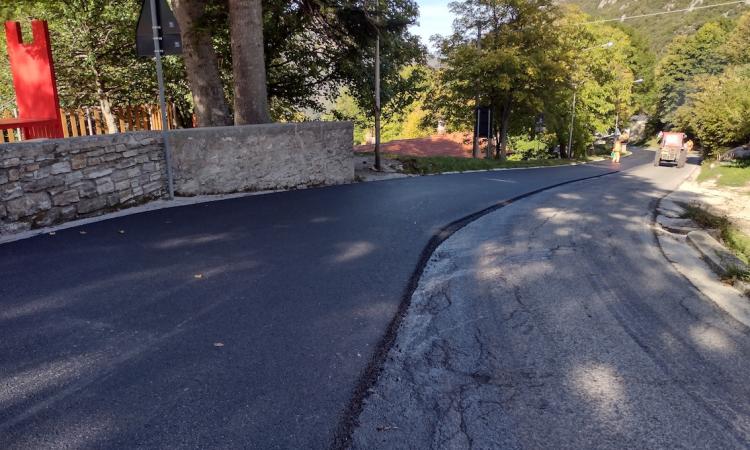 Al via gli interventi di asfaltatura sulla provinciale Fiastra-Bolognola: 150 mila euro di lavori