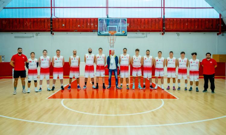 Basket Macerata, vittoria nel derby contro San Severino: due su due in campionato Basket Macerata, vittoria nel derby contro San Severino: due su due in campionato