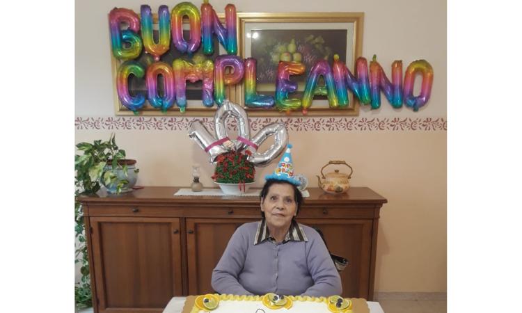 Giuseppina Borgogna festeggia il secolo di vita: un grande traguardo per l'ex cuoca di Macerata