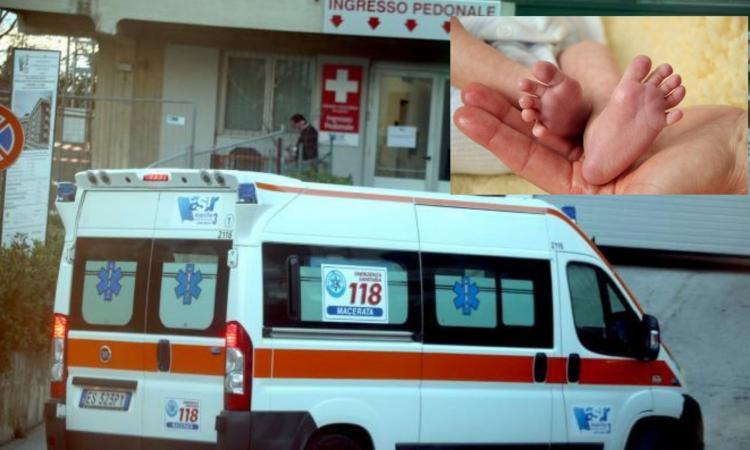Castelraimondo, bimbo scalpita per venire alla luce: parto in ambulanza