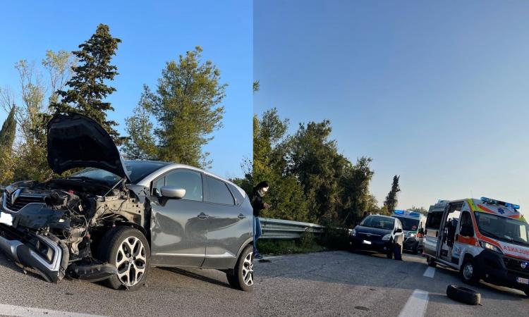 Montecosaro, schianto in superstrada. Tre le vetture coinvolte e code chilometriche (Video e Foto) Montecosaro, schianto in superstrada. Tre le vetture coinvolte e code chilometriche (Video e Foto)