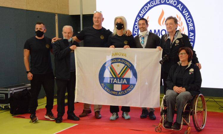 Atleti e olimpionici per l'inaugurazione del nuovo palazzetto dello sport di Pieve Torina