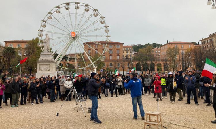 Manifestazione "No Green Pass": in 250 ad Ancona
