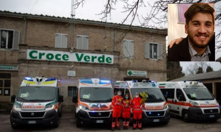 Muore all'improvviso a 29 anni. Gli amici lanciano una raccolta per la Croce Verde: "Hanno tentato di salvarlo in ogni modo" Muore all'improvviso a 29 anni. Gli amici lanciano una raccolta per la Croce Verde: "Hanno tentato di salvarlo in ogni modo"