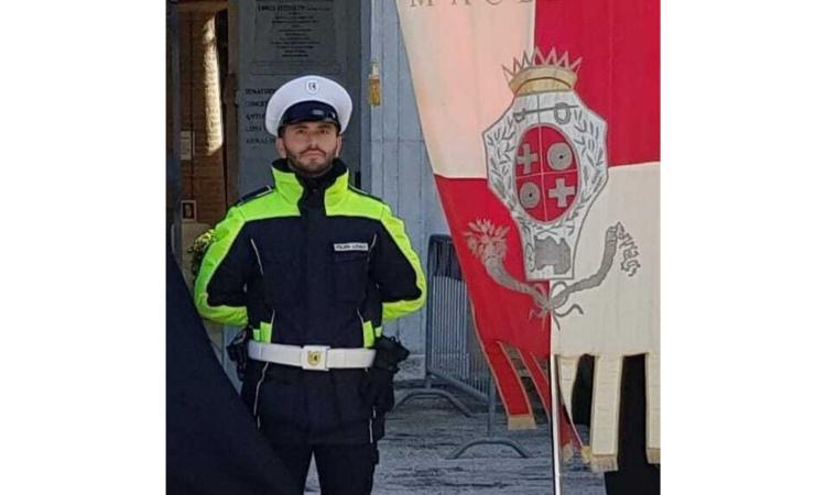 Macerata, un nuovo agente per la Polizia Locale: è il 30enne Samuele Pantanetti Macerata, un nuovo agente per la Polizia Locale: è il 30enne Samuele Pantanetti